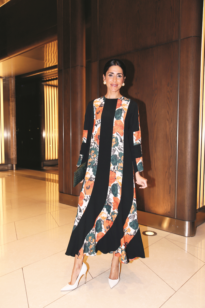 SERENAY SARIKAYA'DAN MAVİ'Lİ ENERJİ