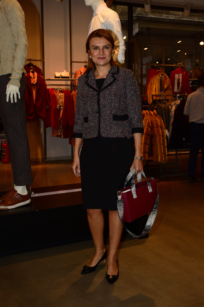 ARZU SABANCININ ALIŞVERİŞ PARTİSİ