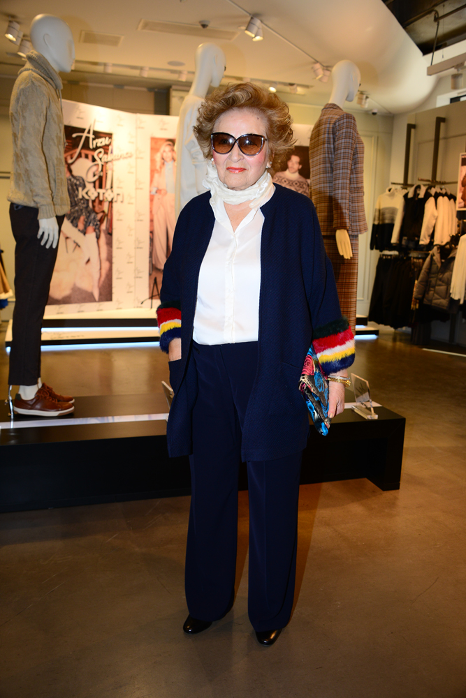 ARZU SABANCININ ALIŞVERİŞ PARTİSİ