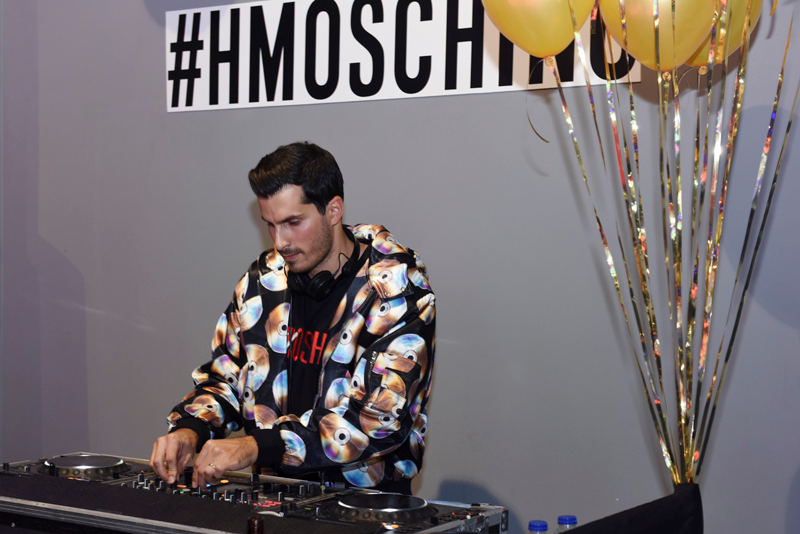 H&M MOSCHINO İŞ BİRLİĞİNİ TANITTI