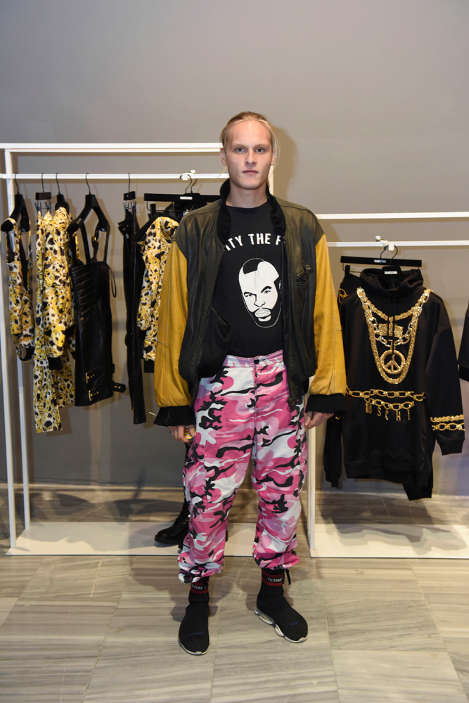 H&M MOSCHINO İŞ BİRLİĞİNİ TANITTI