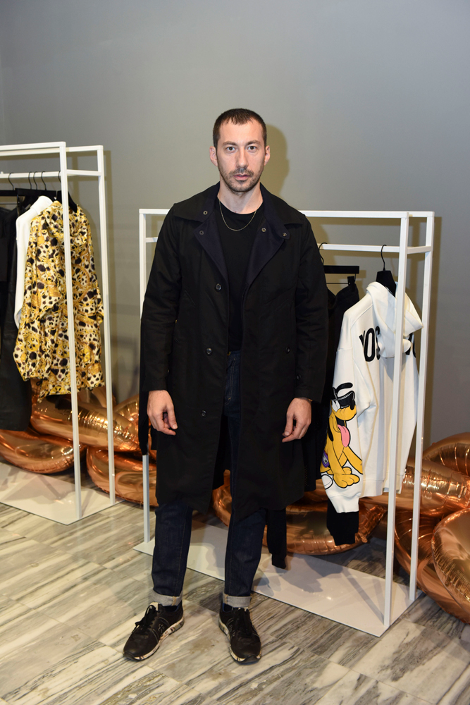 H&M MOSCHINO İŞ BİRLİĞİNİ TANITTI