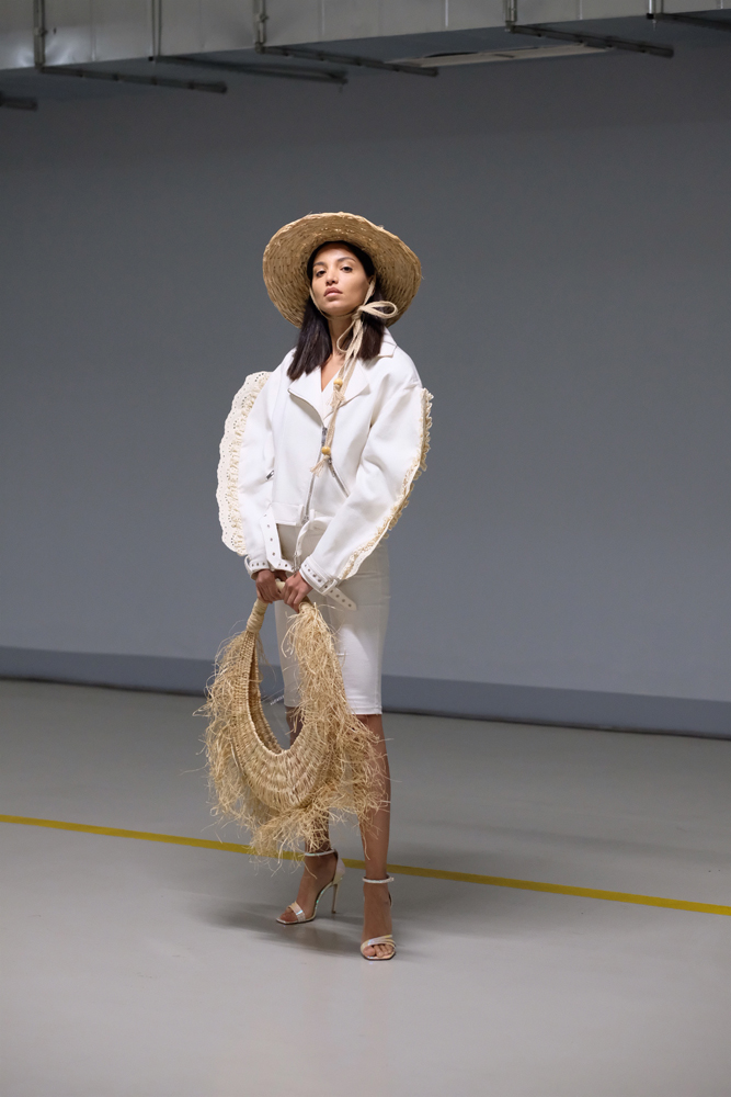 SUDI ETUZ TİFLİSTEYDİ