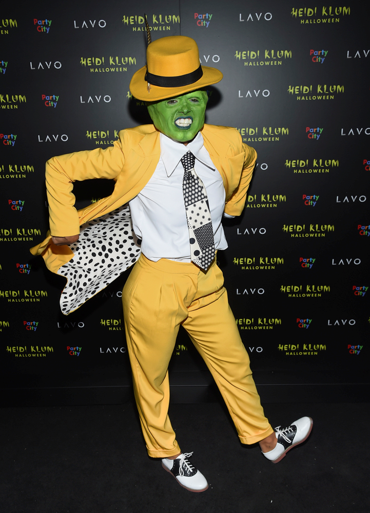 HEIDI KLUM CADILAR BAYRAMI İÇİN SHREK FİLMİNİ SEÇTİ 