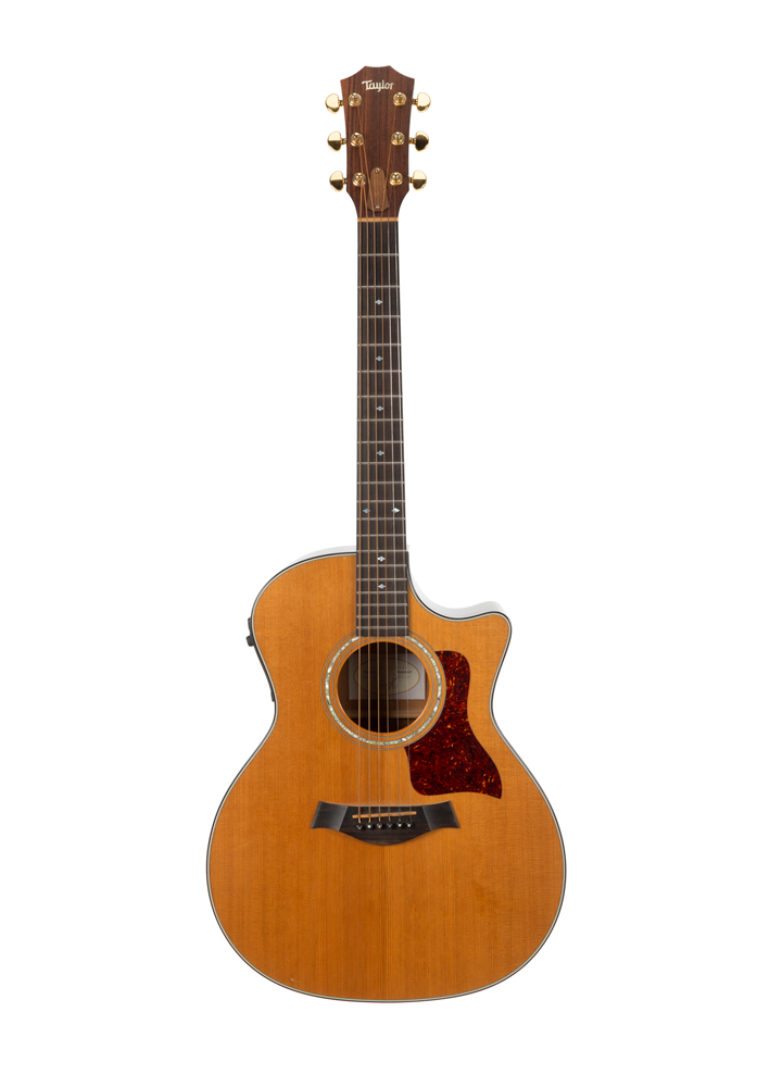 MÜZİK İKONLARI BU MÜZAYEDEDE