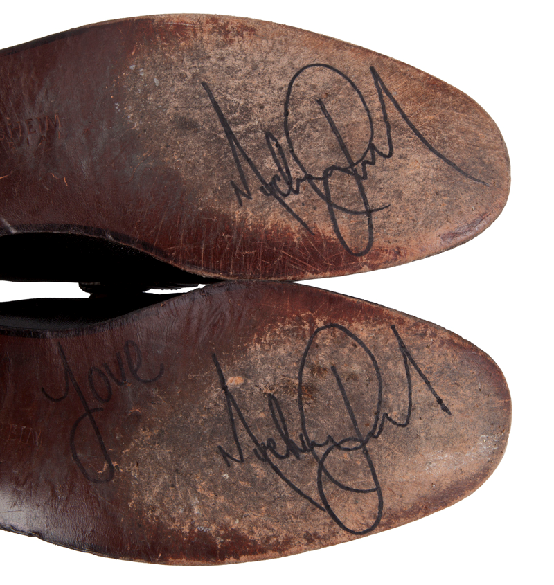 MÜZİK İKONLARI BU MÜZAYEDEDE