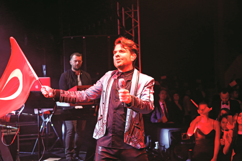 TÜRK EĞİTİM DERNEĞİ CUMHURİYET BALOSU'NDA EĞİTİME DESTEK