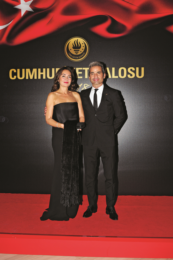 TÜRK EĞİTİM DERNEĞİ CUMHURİYET BALOSU'NDA EĞİTİME DESTEK