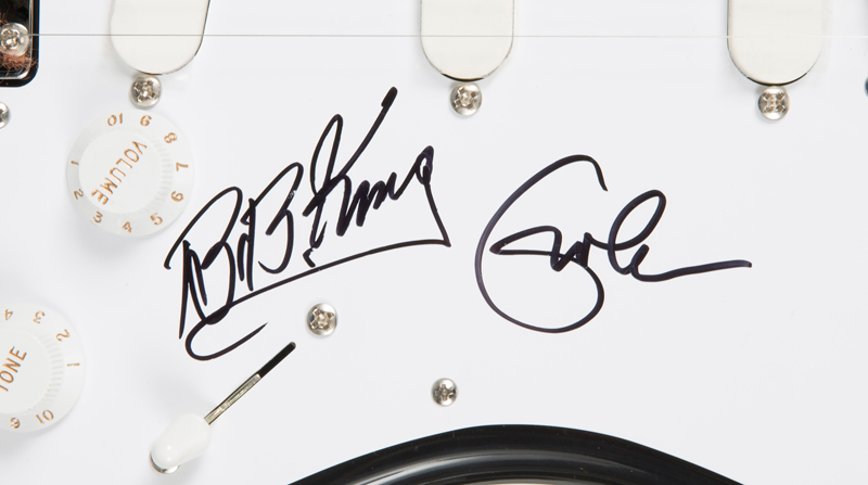 MÜZİK İKONLARI BU MÜZAYEDEDE