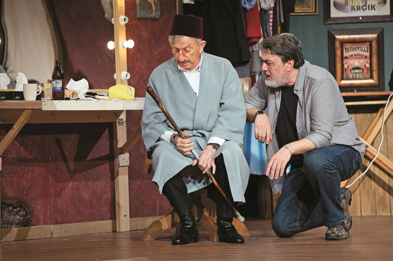 HALDUN DORMEN'DEN YENİ TİYATRO: KÜLLERİN ARASINDAN