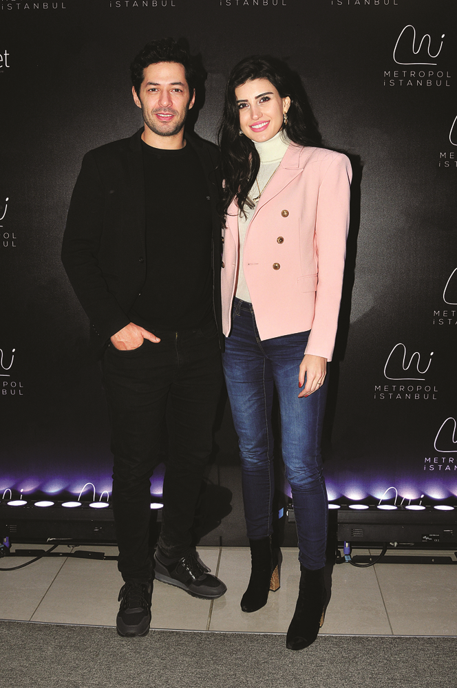 ŞENER ŞEN, 14 YIL SONRA DASDAS’IN SAHNESİNDE