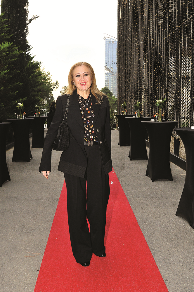 ŞENER ŞEN, 14 YIL SONRA DASDAS’IN SAHNESİNDE