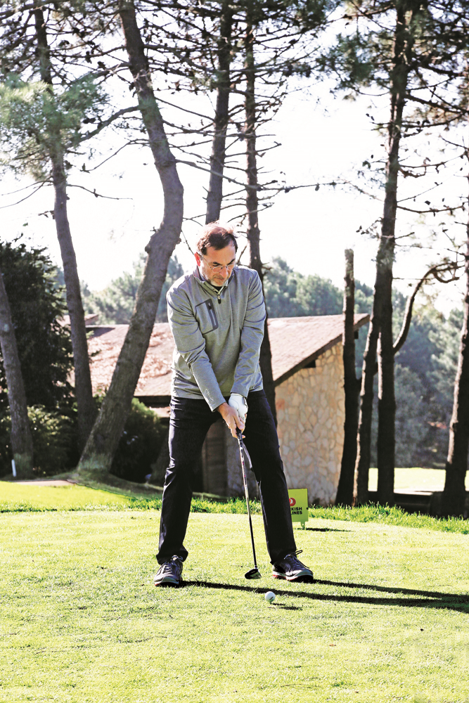 KAPTANLIK TURNUVASINDA ÜNLÜ GOLFÇÜLER SAHADA