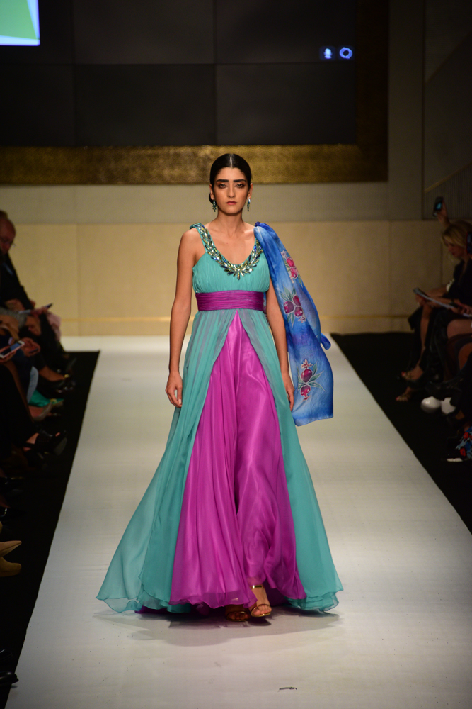 ORIENTAL FASHION SHOW İSTANBUL'DA GERÇEKLEŞTİ