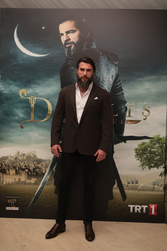 DİRİLİŞ ERTUĞRUL İLK BÖLÜM