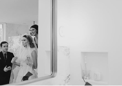 MANDY MOORE'UN PEMBE GELİNLİĞİ