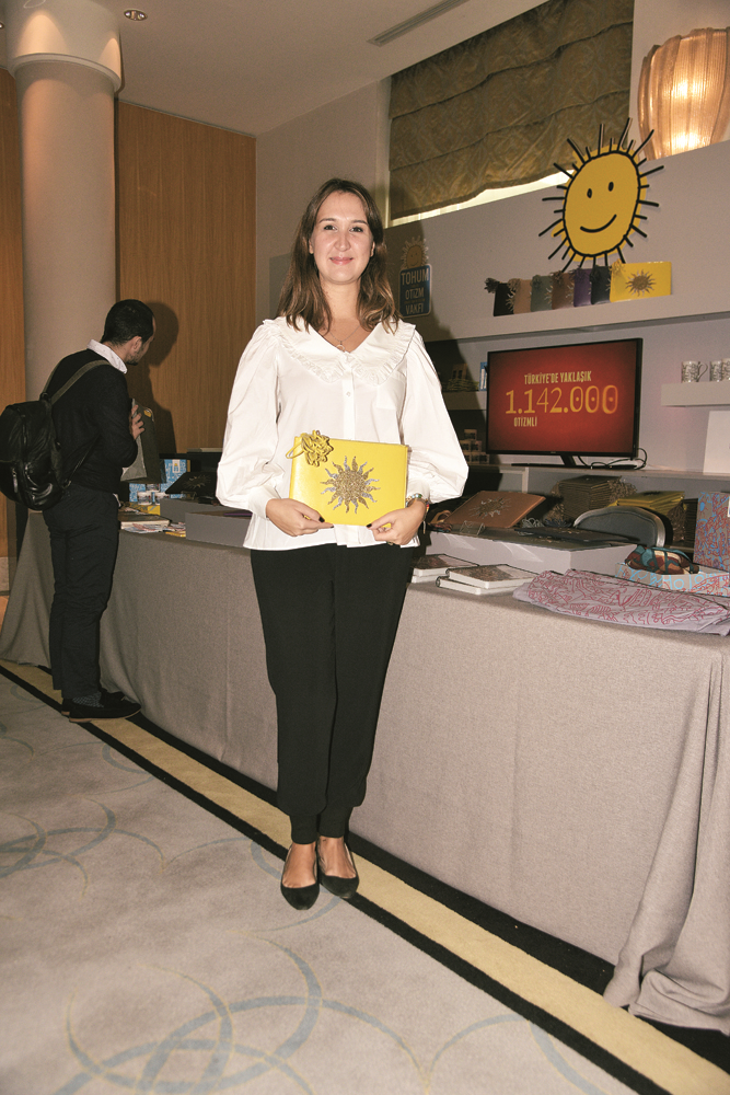 TOHUM OTİZM ALIŞVERİŞ FESTİVALİ'NE YOĞUN KATILIM