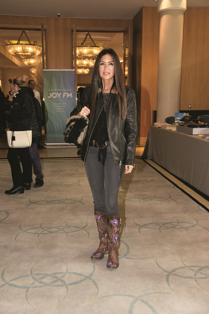 TOHUM OTİZM ALIŞVERİŞ FESTİVALİ'NE YOĞUN KATILIM