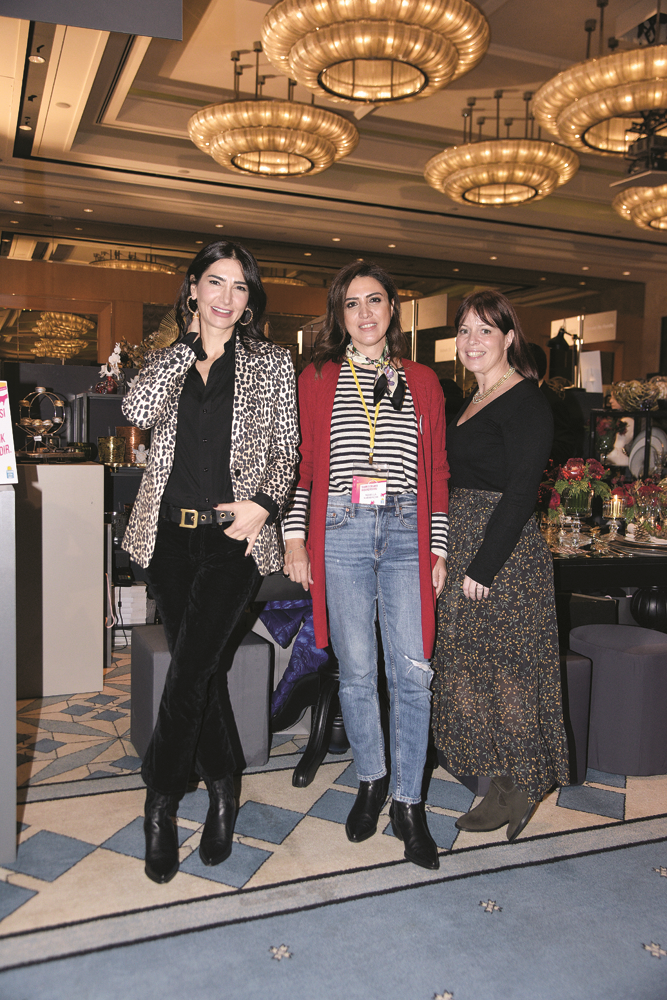 TOHUM OTİZM ALIŞVERİŞ FESTİVALİ'NE YOĞUN KATILIM