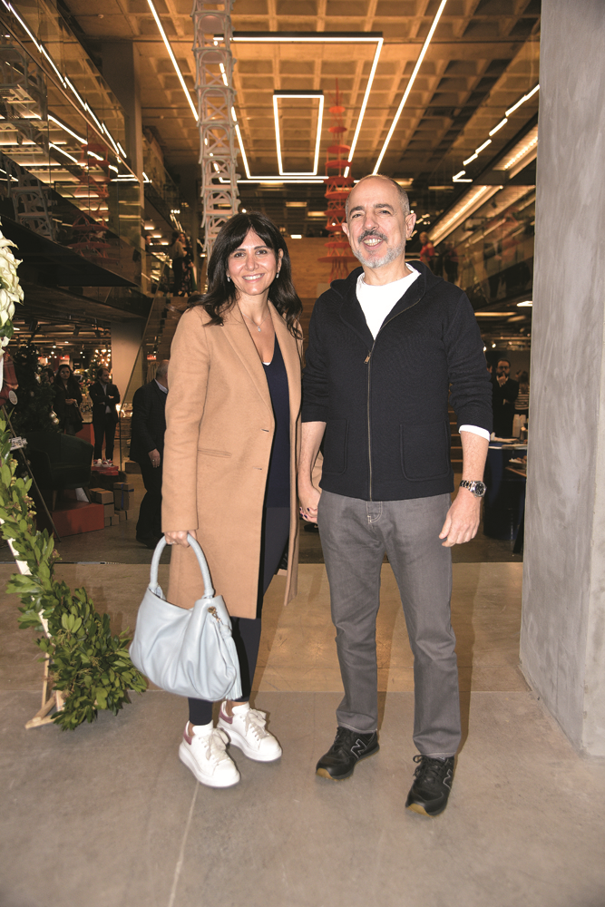 MUDO'NUN EN BÜYÜK MAĞAZASI AÇILDI