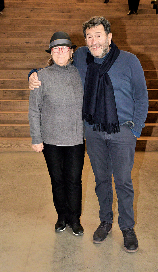 MUDO'NUN EN BÜYÜK MAĞAZASI AÇILDI