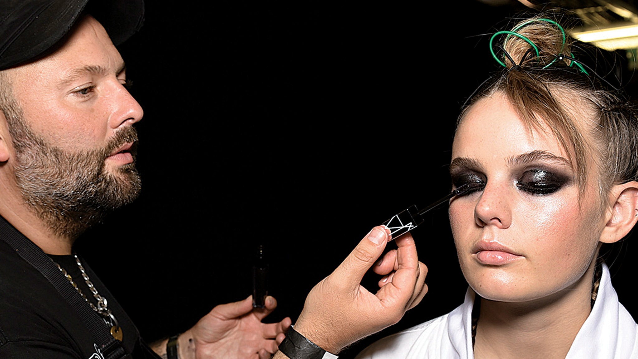 GÖZ MAKYAJININ OLMAZSA OLMAZLARI