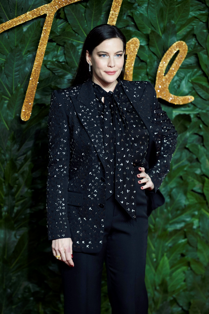 MEGHAN MARKLE İNGİLİZ MODA ÖDÜLLERİ'NDE