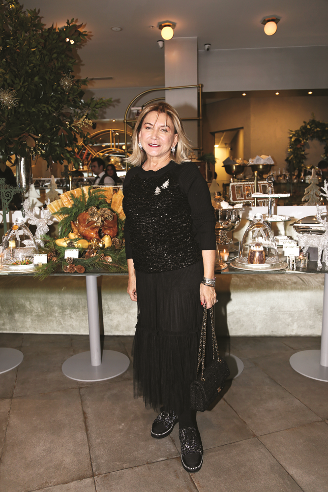 FIVE O'CLOK'TA ERKEN YILBAŞI DAVETİ