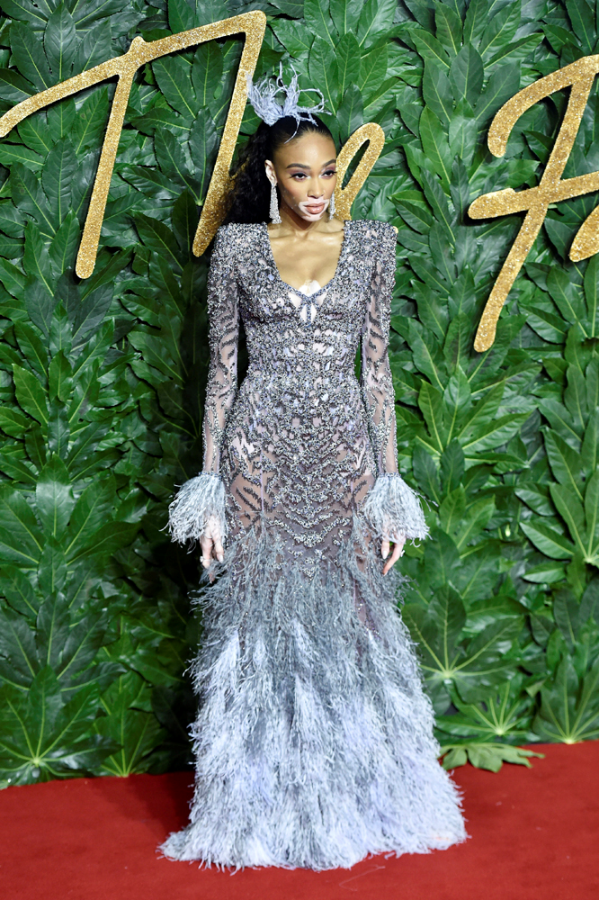 MEGHAN MARKLE İNGİLİZ MODA ÖDÜLLERİ'NDE