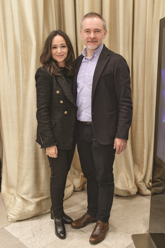 ARDAN ÖZMENOĞLU'NDAN 18 KATMAN CAM HEYKELLER