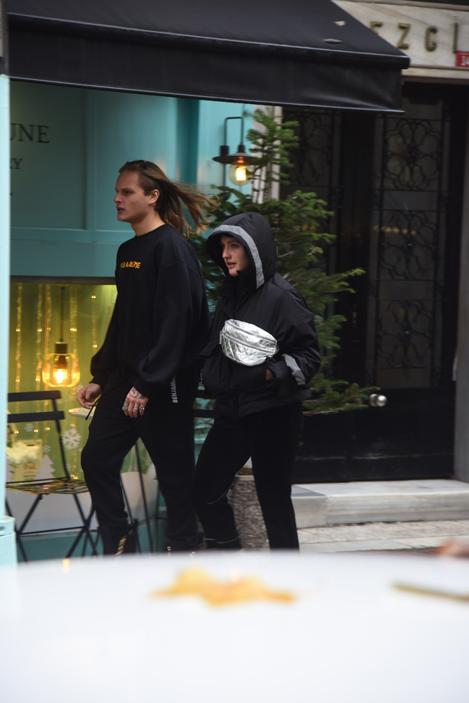 AYLİN KOÇ VE DİLAN GEREDE ERKAYA NİŞANTAŞINDA