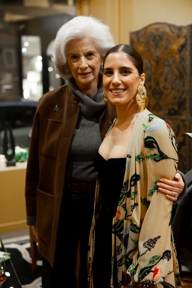 BEGÜM KHAN'IN PARİS DAVETİ