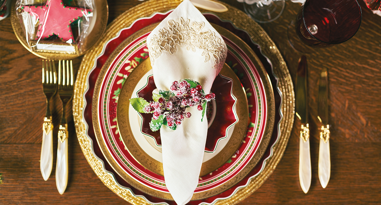 DEMET SABANCI ÇETİNDOĞAN'IN YILBAŞI SOFRASI