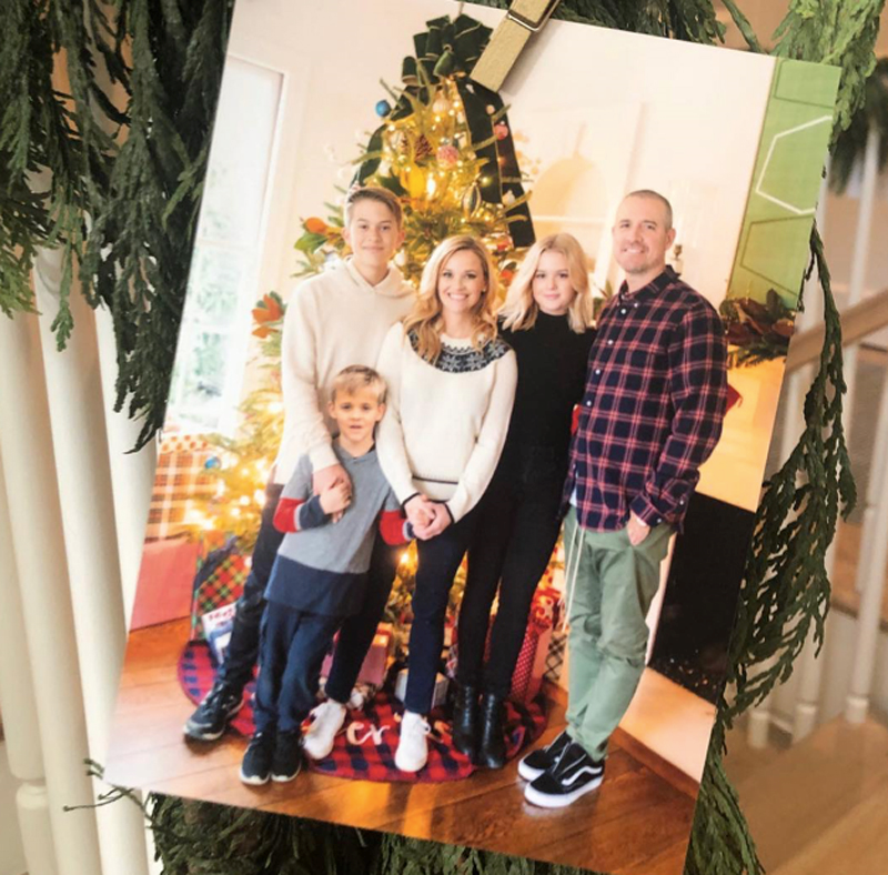 ÜNLÜLERDEN NOEL KUTLAMALARI