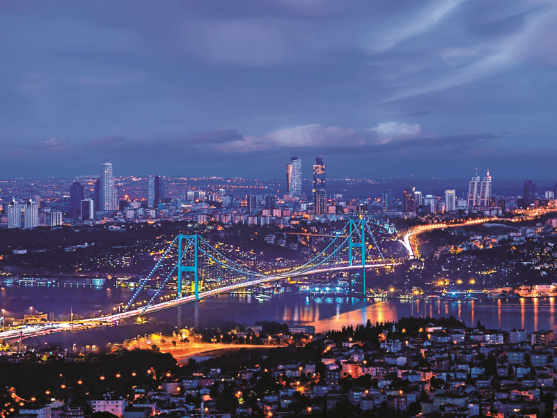 AYLİN YILMAZ'IN LÜKSLERİ