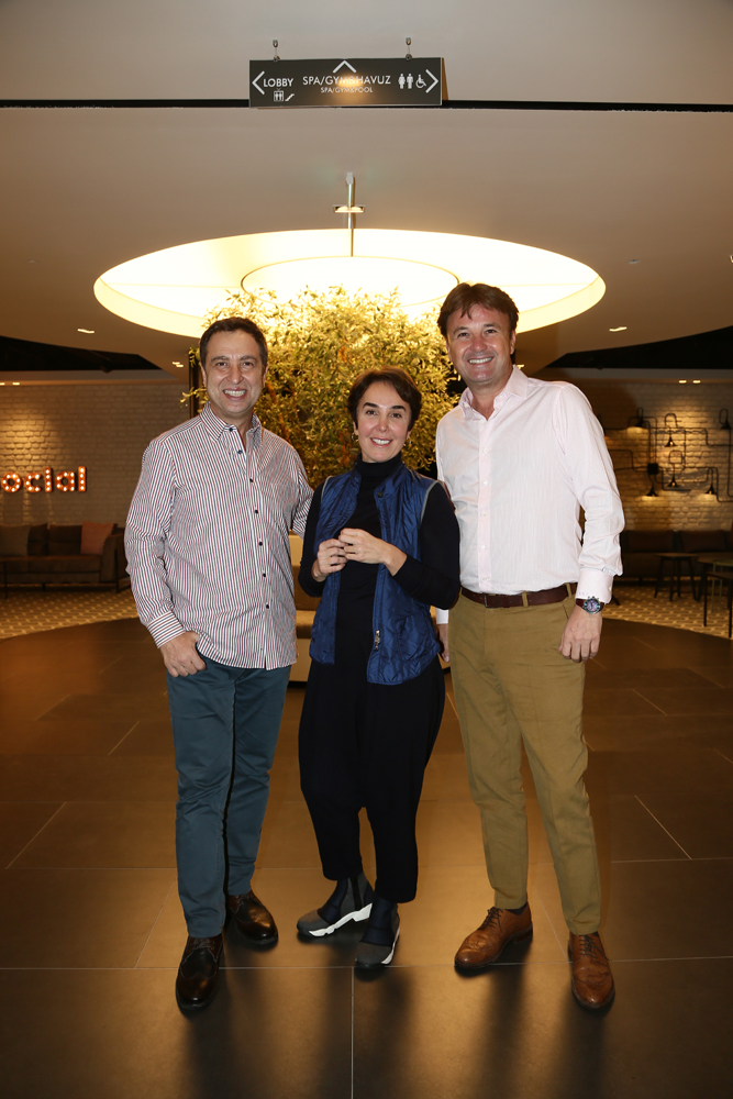 SAFFET EMRE TONGUÇ YENİ KİTABI "AYRICALIKLI ROTALAR TÜRKİYE"Yİ TANITTI