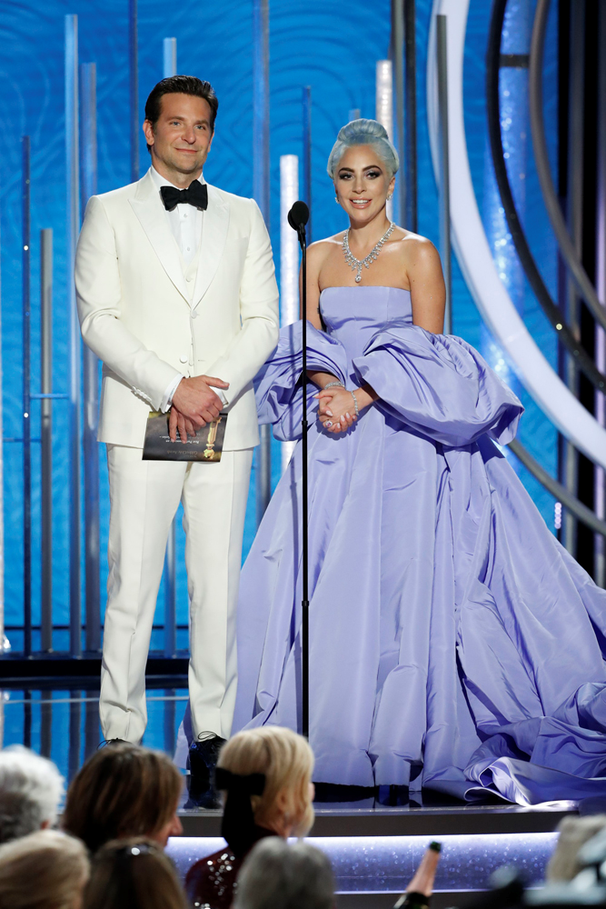 ALTIN KÜRE ÖDÜLLERİ'NDE KIRMIZI HALI ŞIKLIĞI