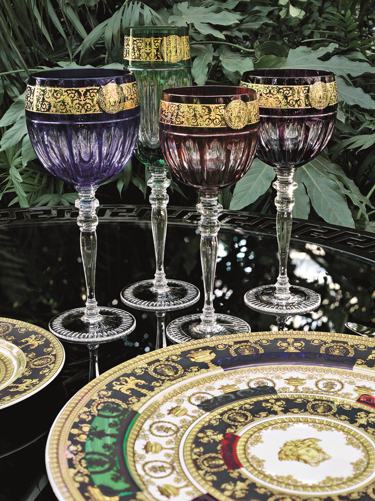 PORSELEN VERSACE İLE BULUŞUNCA