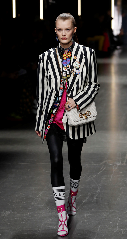 VERSACE MİLANO ERKEK MODA HAFTASINDA