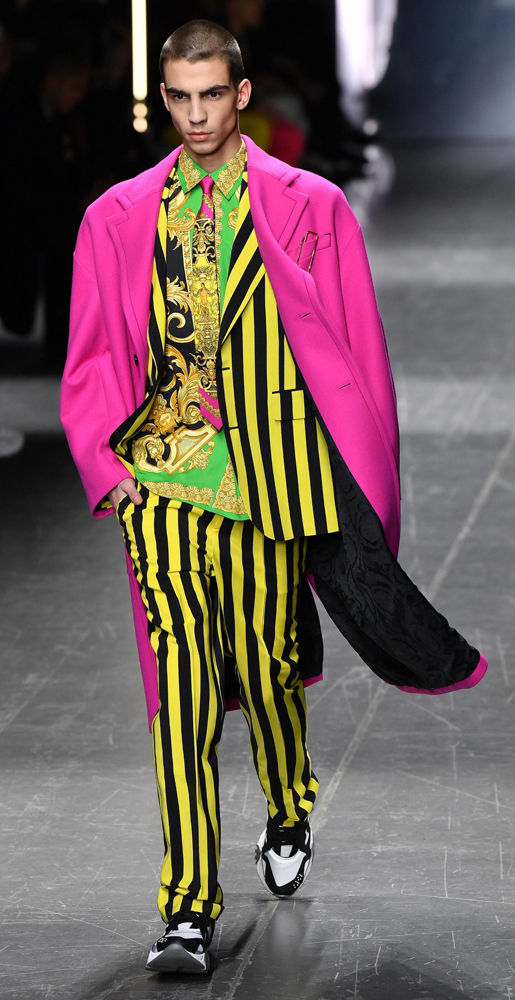 VERSACE MİLANO ERKEK MODA HAFTASINDA