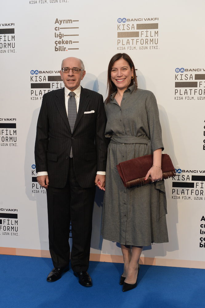 SABANCI VAKFI GENÇ YETENEKLERİ ÖDÜLLENDİRDİ