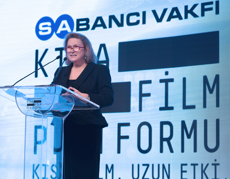 SABANCI VAKFI GENÇ YETENEKLERİ ÖDÜLLENDİRDİ