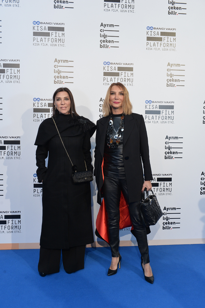 SABANCI VAKFI GENÇ YETENEKLERİ ÖDÜLLENDİRDİ