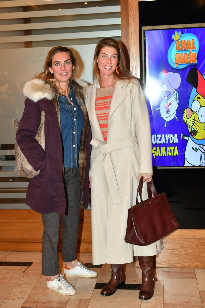 'MANİK ATAK' OYUNUNA RENKLİ GALA