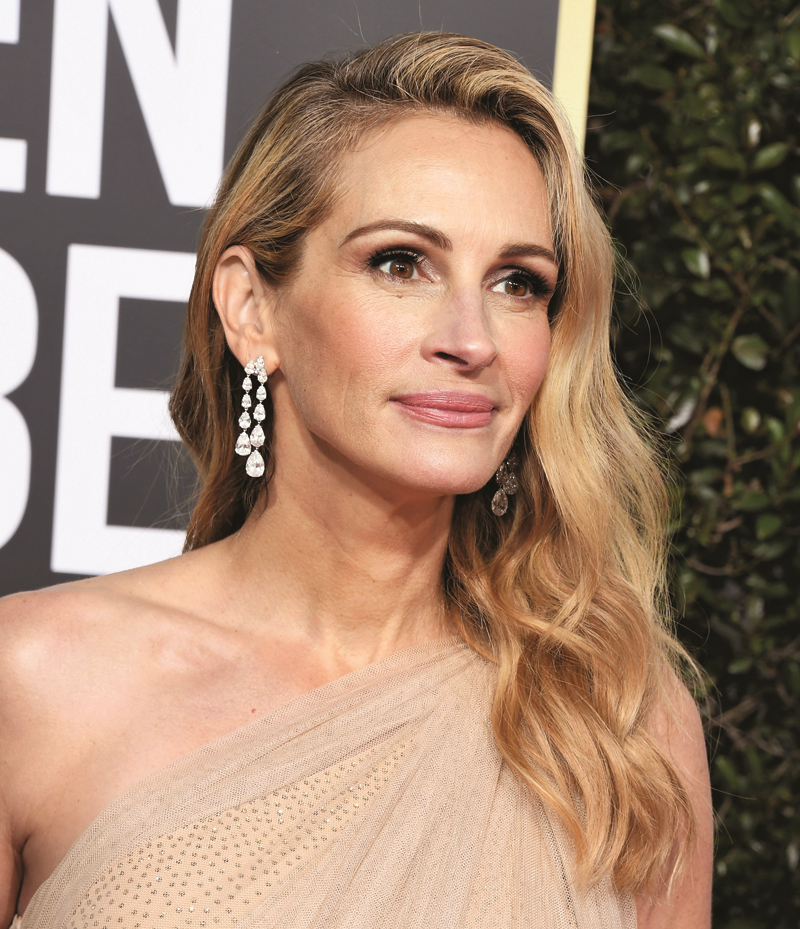 ÜNLÜLERDEN MAKYAJ SIRLARI