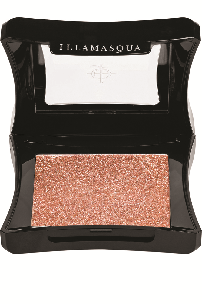 ÜNLÜLERDEN MAKYAJ SIRLARI