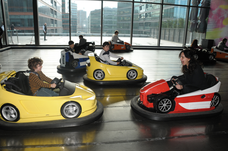 İSTANBULDA KİM, NEREDE?