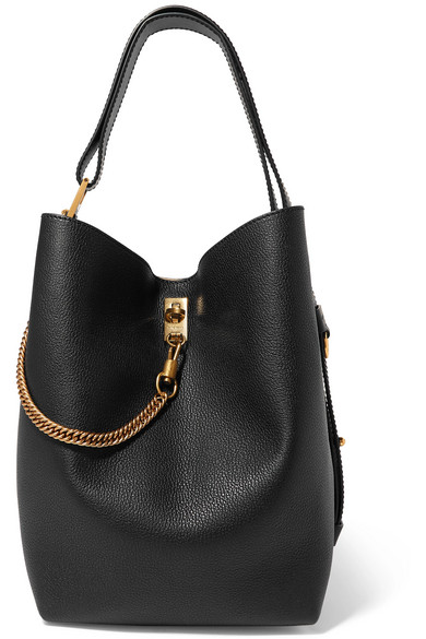 HER DAİM FAVORİ: SİYAH ÇANTA