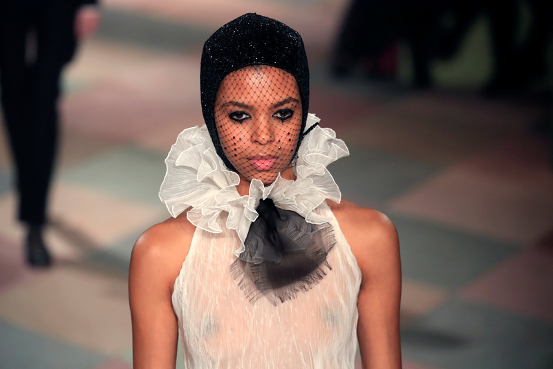 DIOR 2019 İLKBAHAR/YAZ HAUTE COUTURE DEFİLESİ