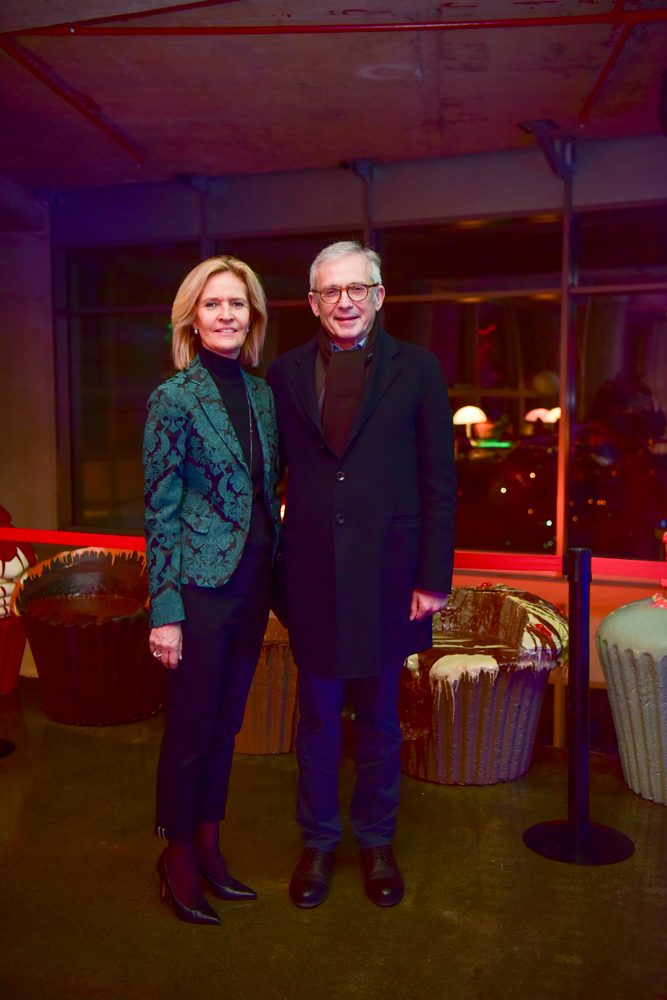 ŞEHRİN IŞIKLARINA KARIŞAN SERGİ: NEVERLAND